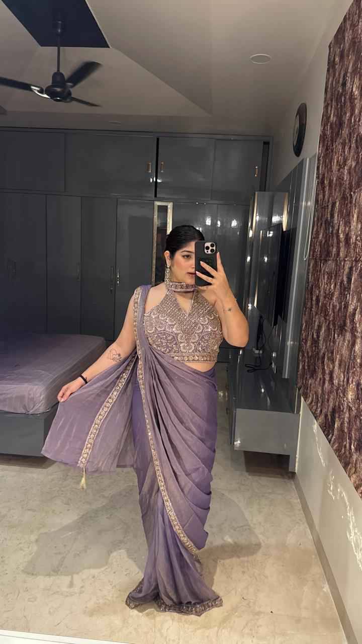 SIA 103 By Amoha Trendz Indian Traditional Wear Collection Beautiful Stylish Fancy Colorful Party Wear & Occasional Wear Fancy Sarees At Wholesale Price
